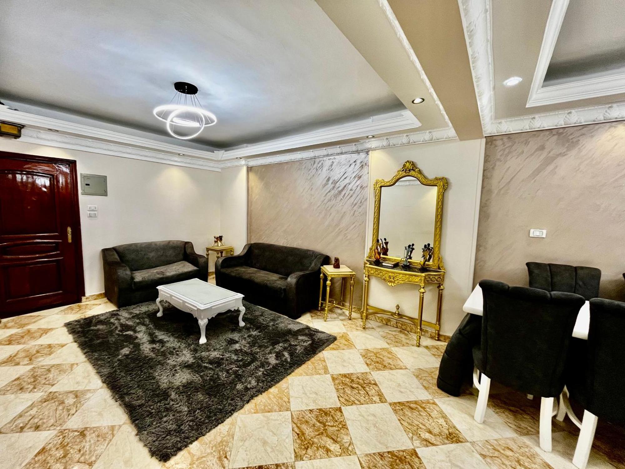Apartment شقه مفروشه بالزمالك *